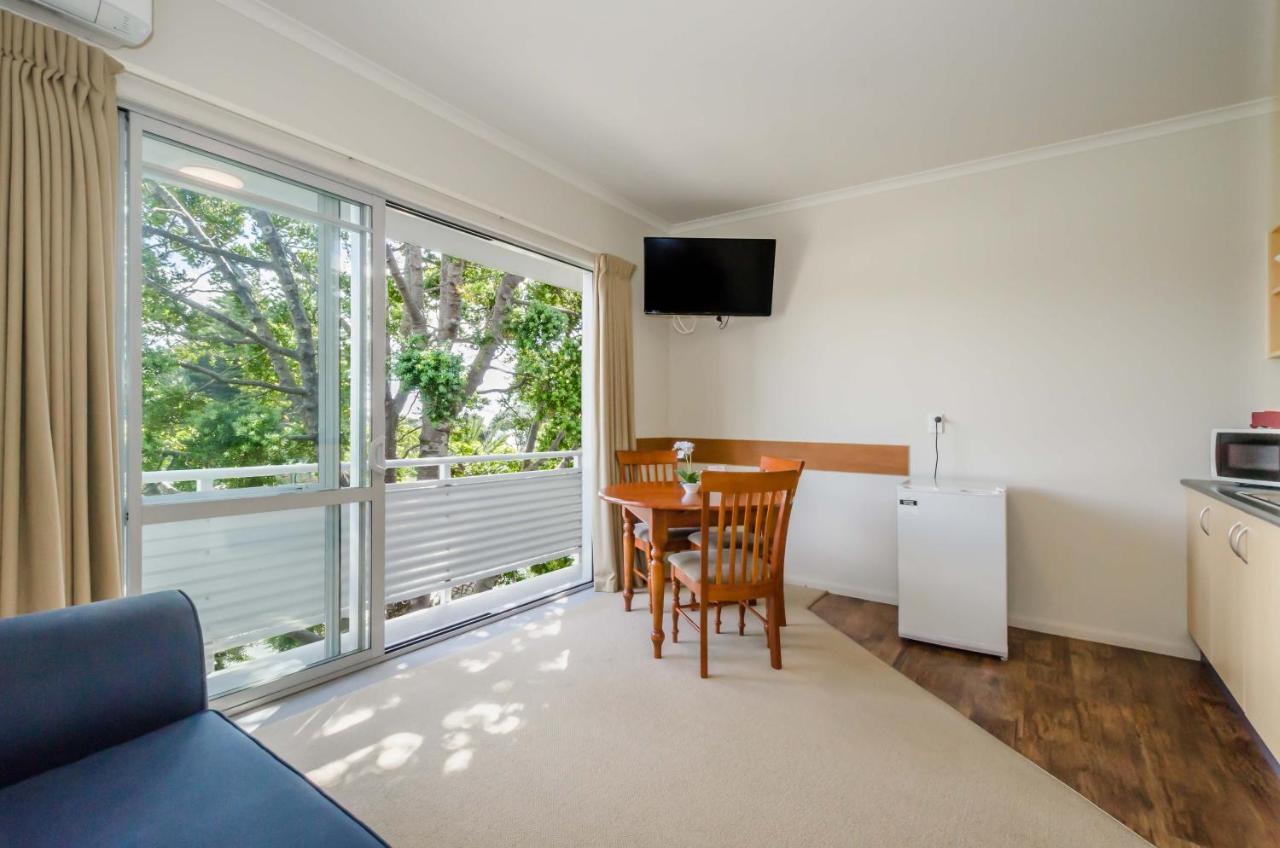Raumati Sands 4*