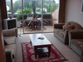 Aparthotel Raumati Sands 4*