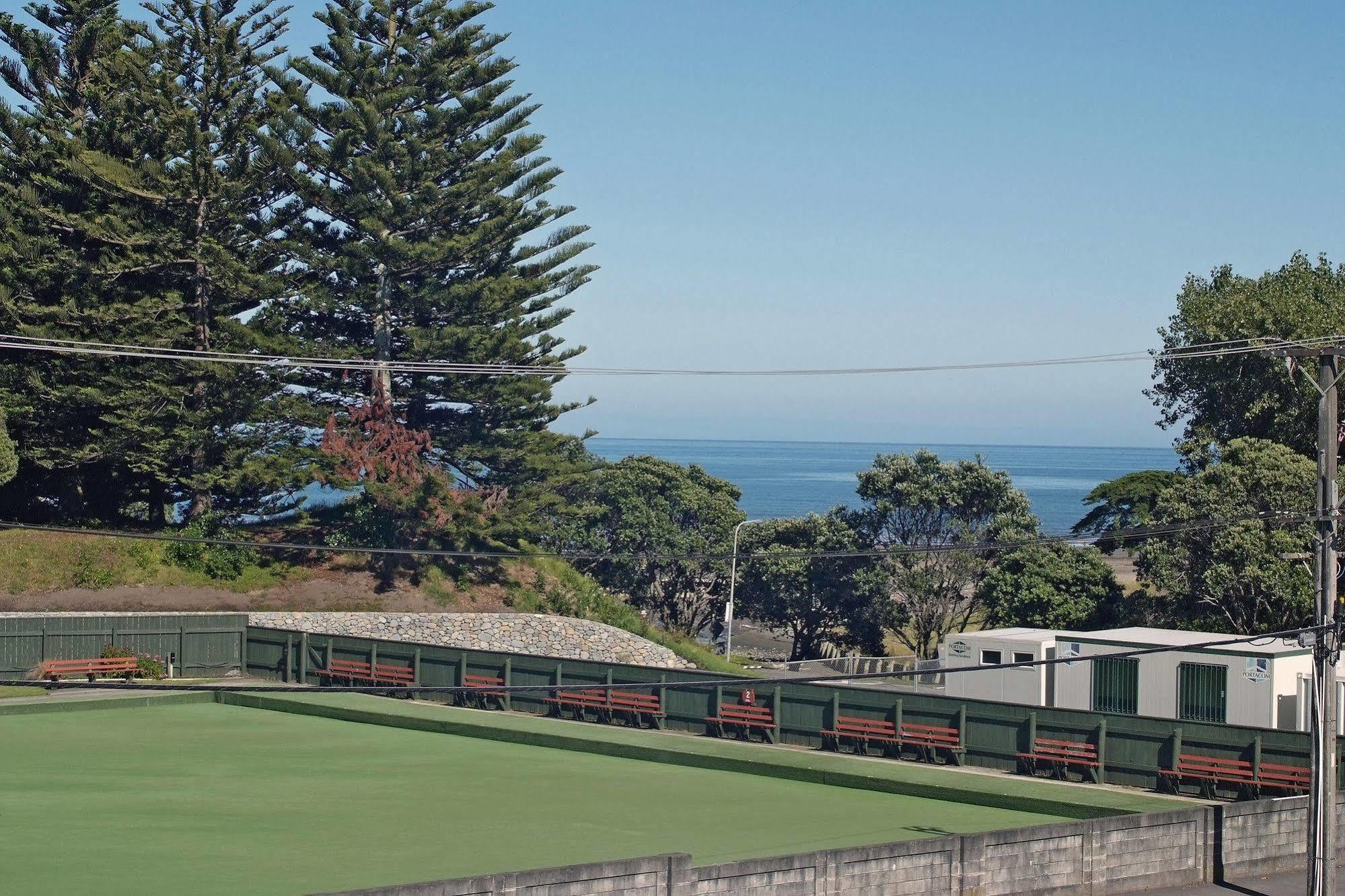 Raumati Sands Aparthotel